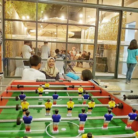 The Social House - Coliving & Hostel - Previously Known As Nomad Hostel ジャカルタ エクステリア 写真