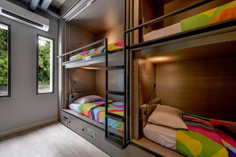 The Social House - Coliving & Hostel - Previously Known As Nomad Hostel ジャカルタ エクステリア 写真